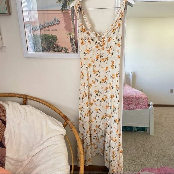 Reformation Naples Midi Dress - Picture 3 of 11